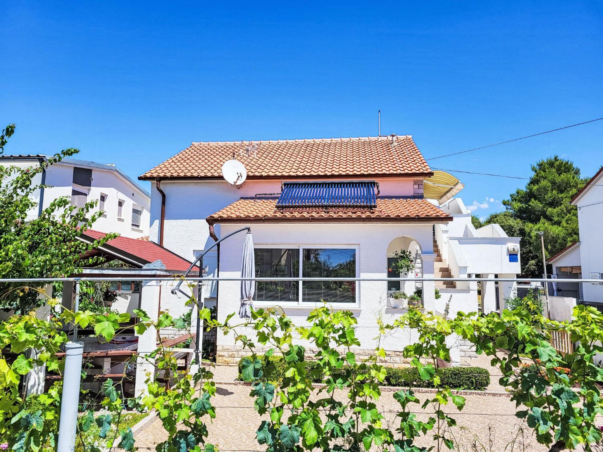 Apartment Mira-1 By Interhome Vir Εξωτερικό φωτογραφία